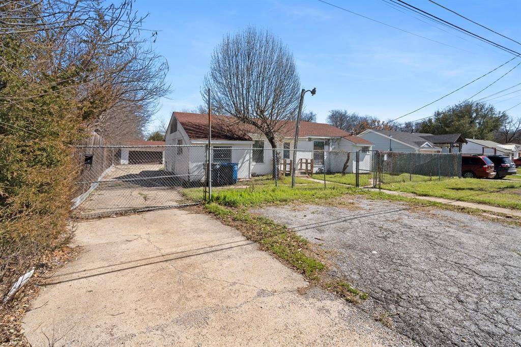6518 Meade Street, Dallas, TX 75232
