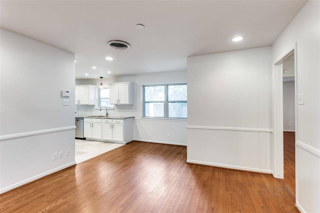 Dallas, TX 75214,7025 Wake Forrest Drive