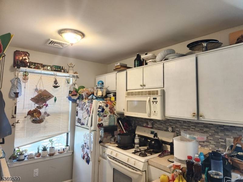 Glen Gardner Boro, NJ 08826,1213 Spruce Hills Dr