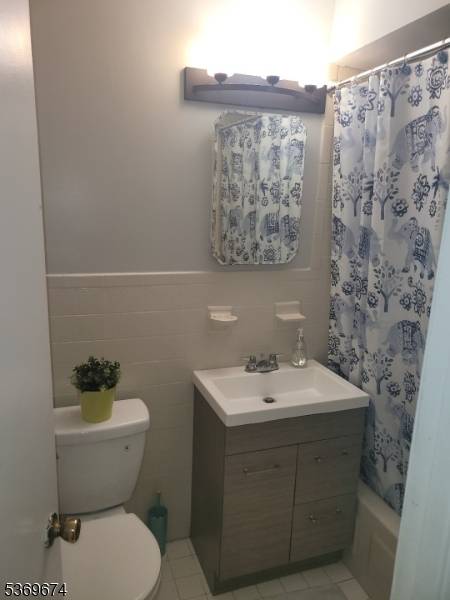 Linden City, NJ 07036,45 Hussa St