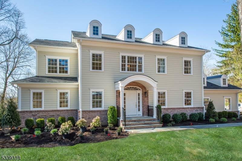 132 Rensselaer Rd, Essex Fells Twp., NJ 07021