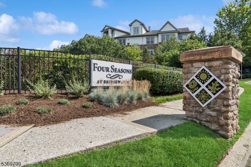 390 Victoria Drive #390, Bridgewater Twp., NJ 08807