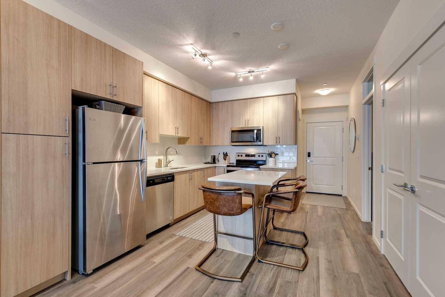 Calgary, AB T3P 1E5,15 Sage Meadows LNDG NW #5106