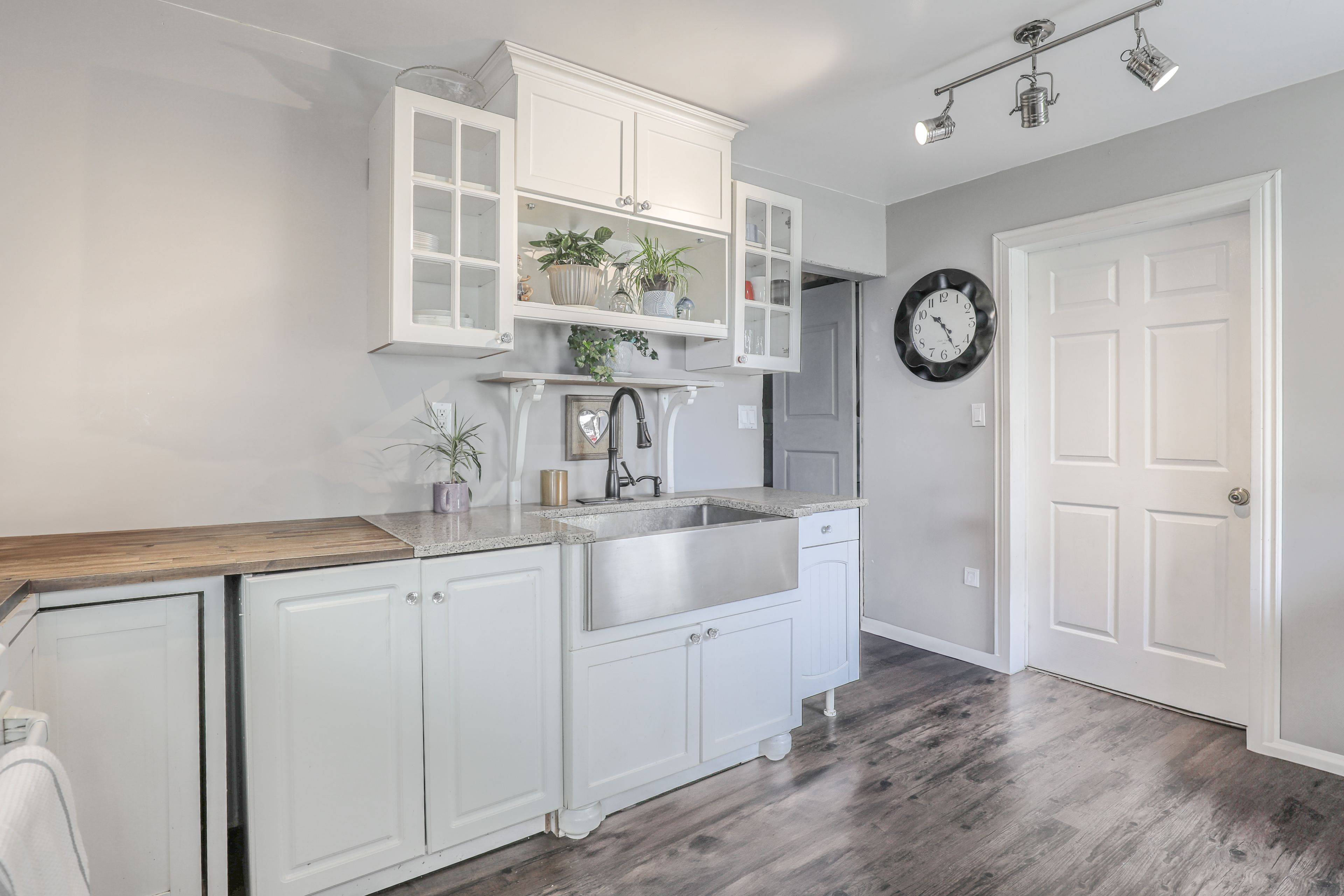 Scugog, ON L9L 1B4,16121 Island RD