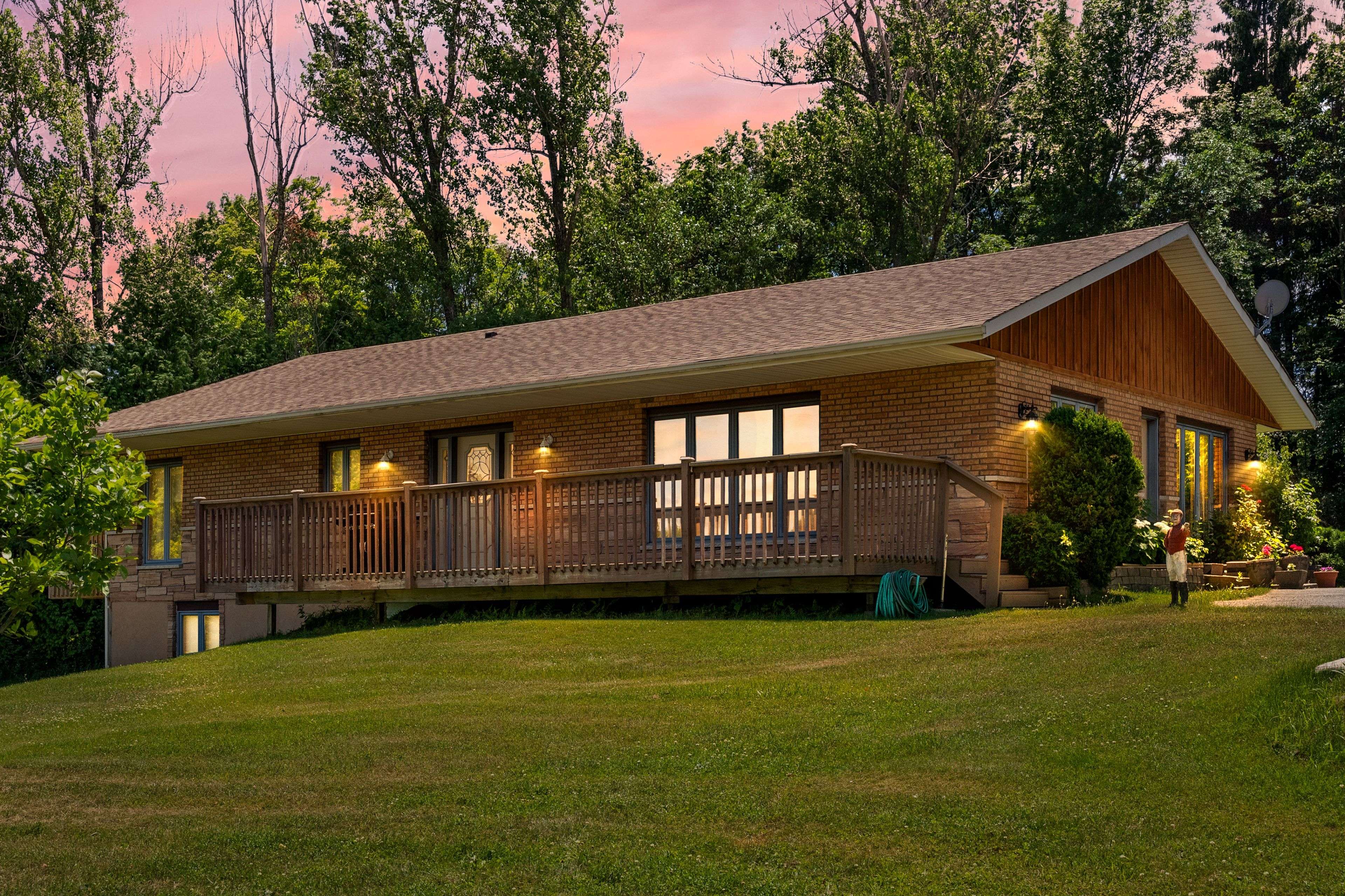9640 Dagmar RD, Whitby, ON L0B 1A0