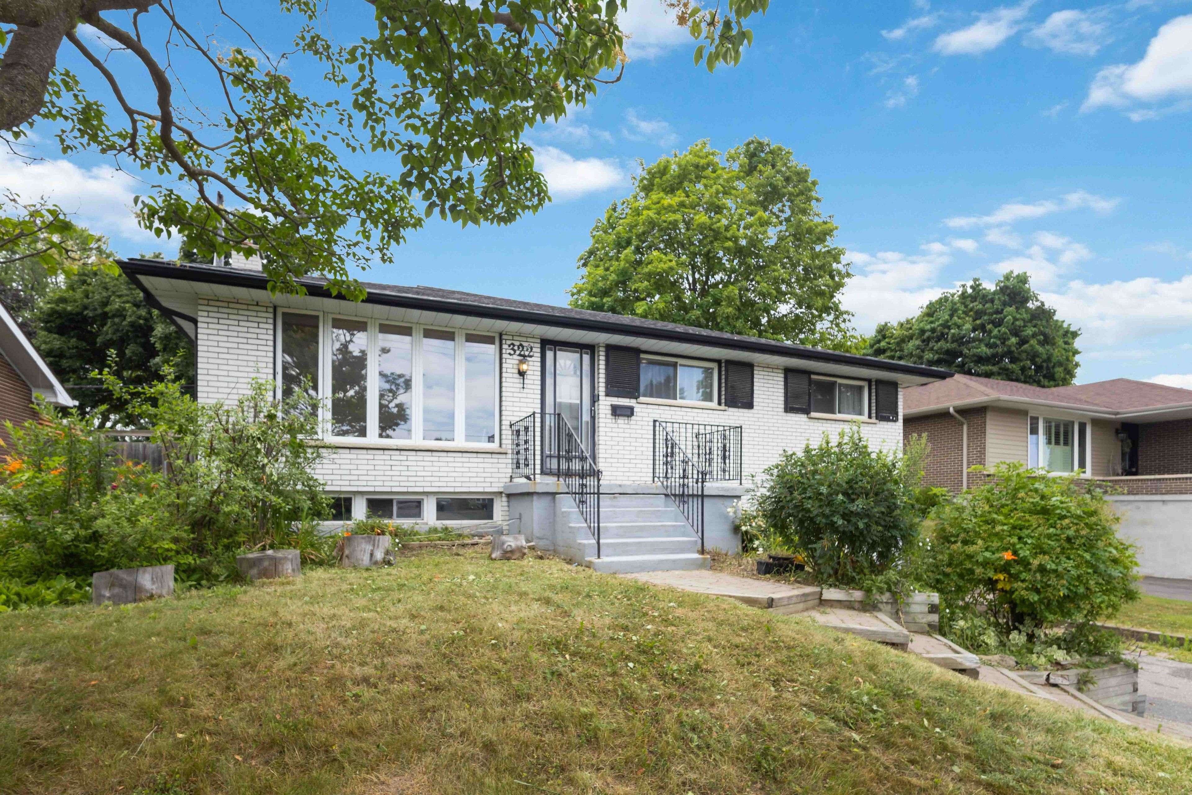 Oshawa, ON L1G 2L9,322 Hillcroft ST
