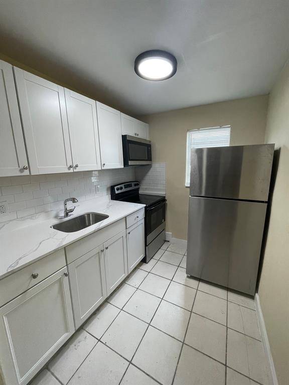 Dania Beach, FL 33004,Address not disclosed