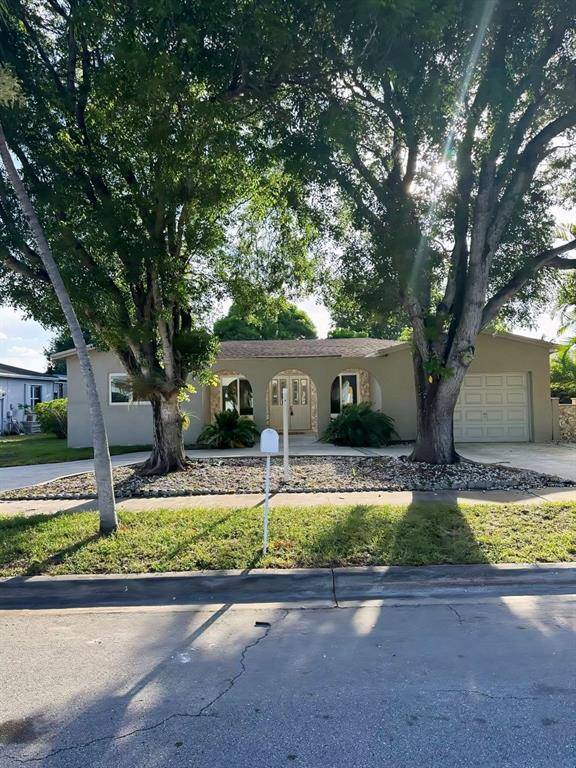 880 SW 49th Ter, Margate, FL 33068