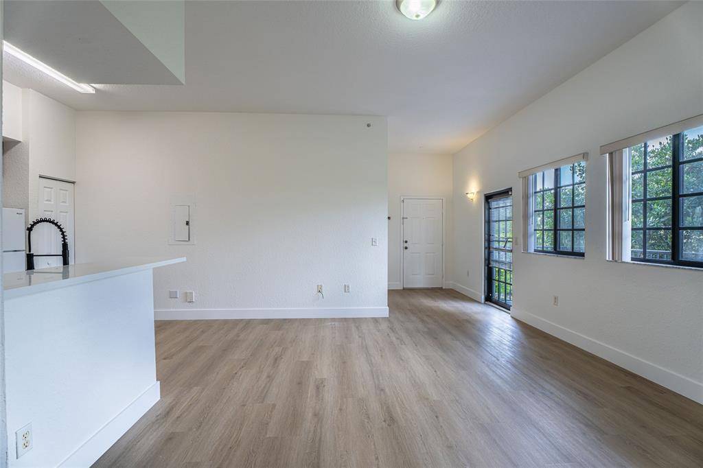 Coral Springs, FL 33065,2801 Riverside Dr #301