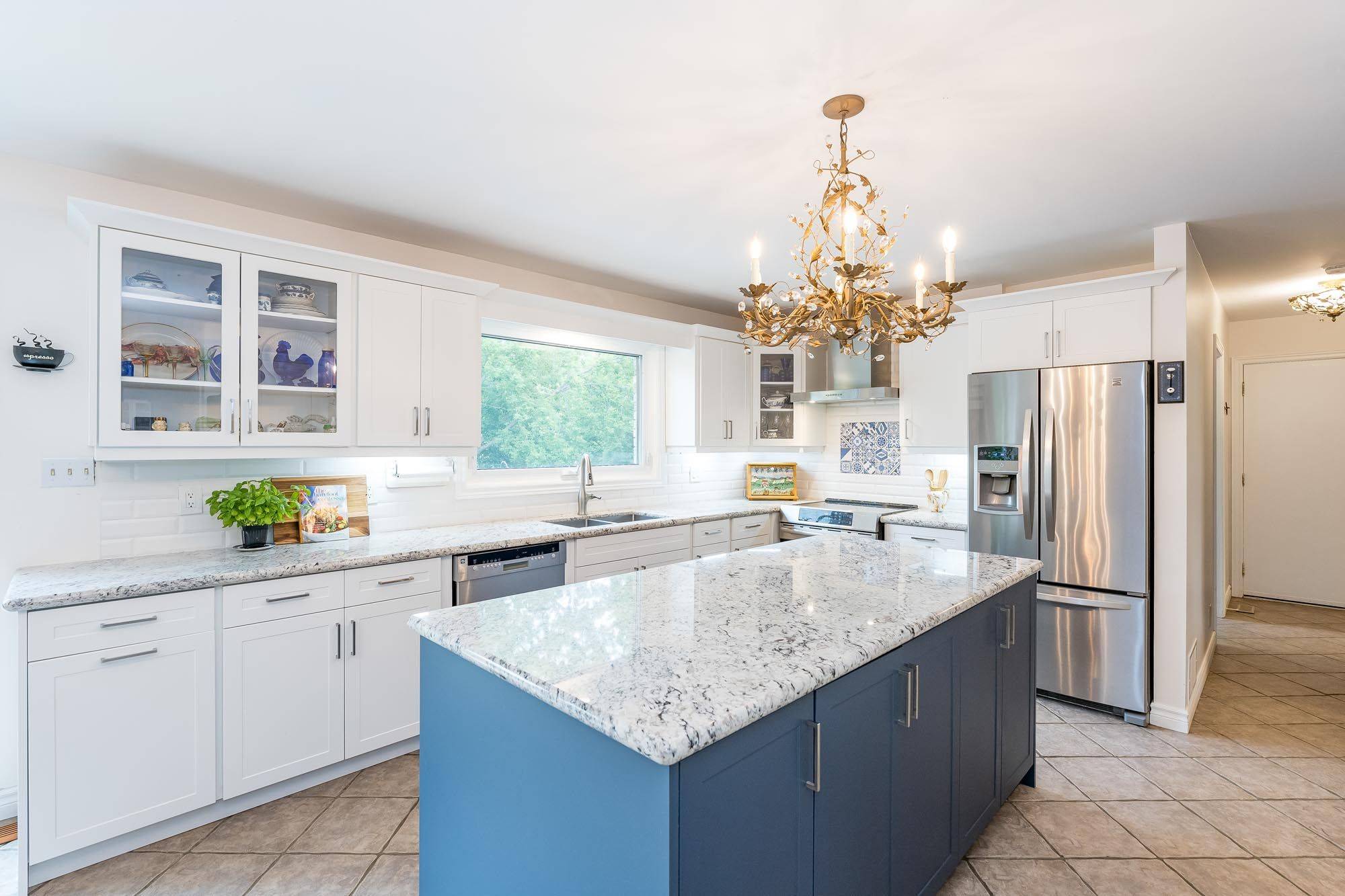 Springwater, ON L9X 0N8,32 Cairns BLVD