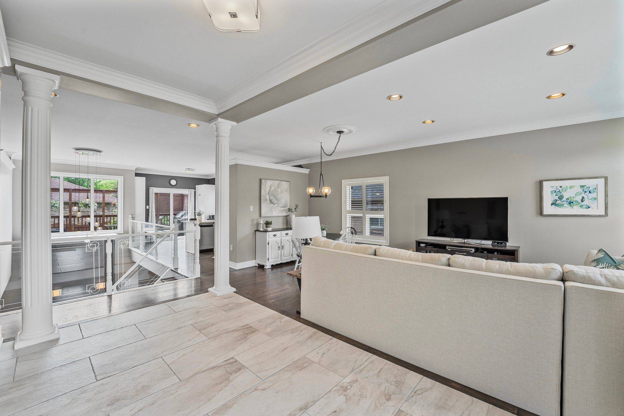 Barrie, ON L4N 8P2,168 Golden Meadow RD