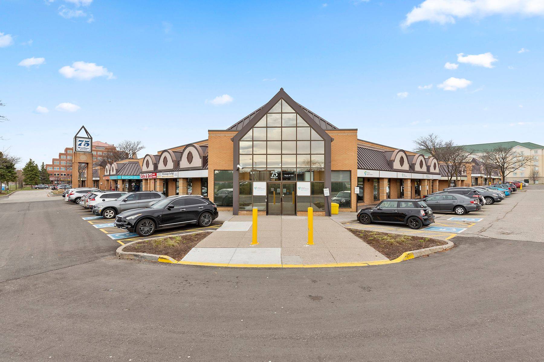 Mississauga, ON L4Z 2Z1,75 Watline AVE #101