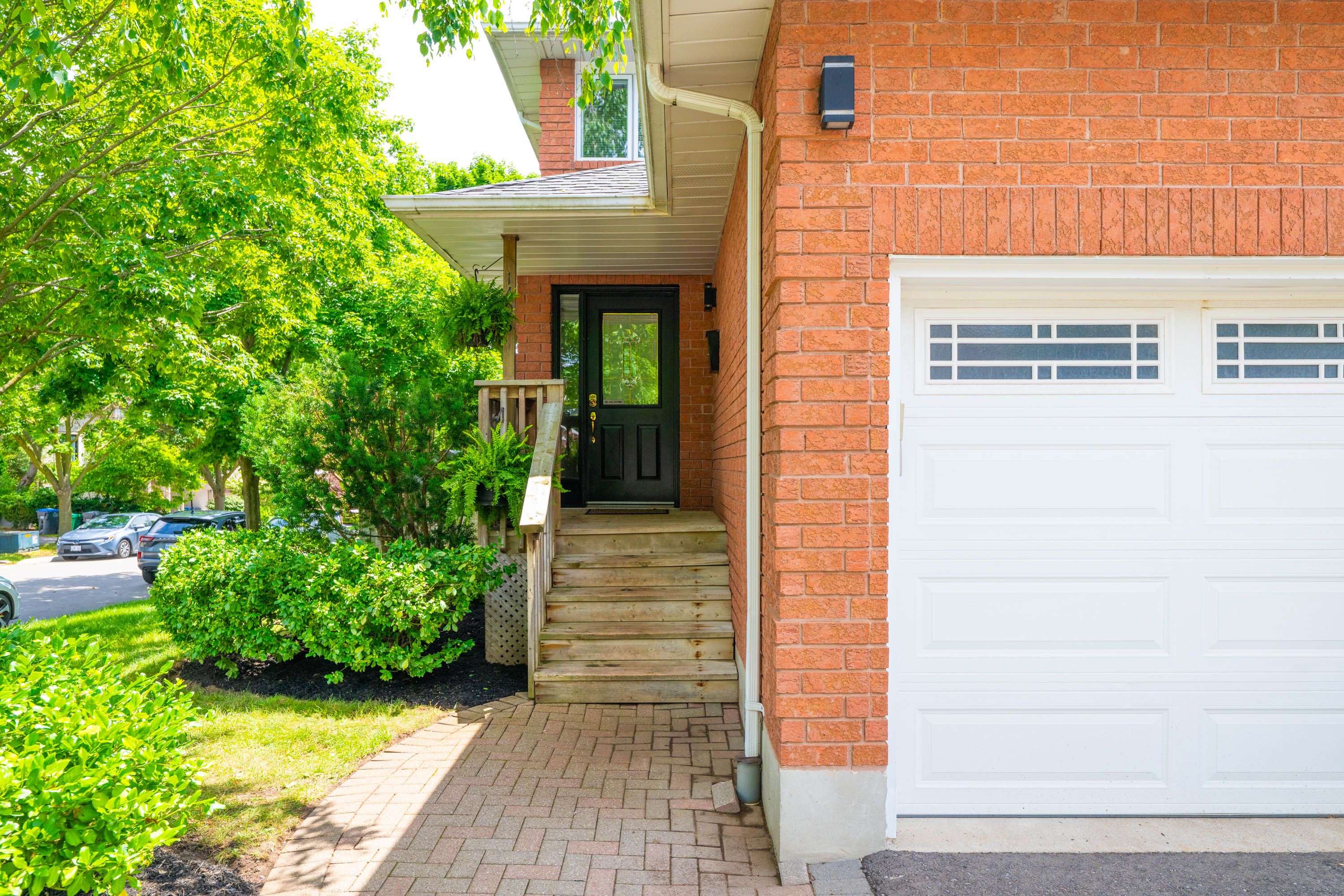 Mississauga, ON L5J 4P5,1406 Boulder Creek CRES