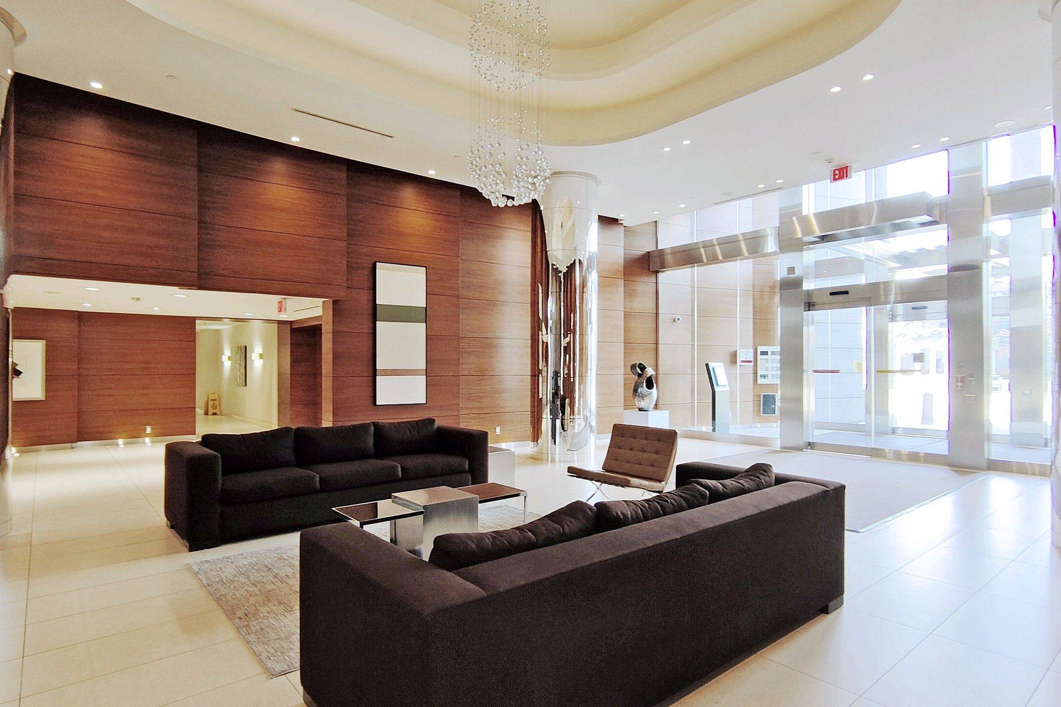 Toronto W08, ON M9B 0B2,9 Valhalla Inn RD #606