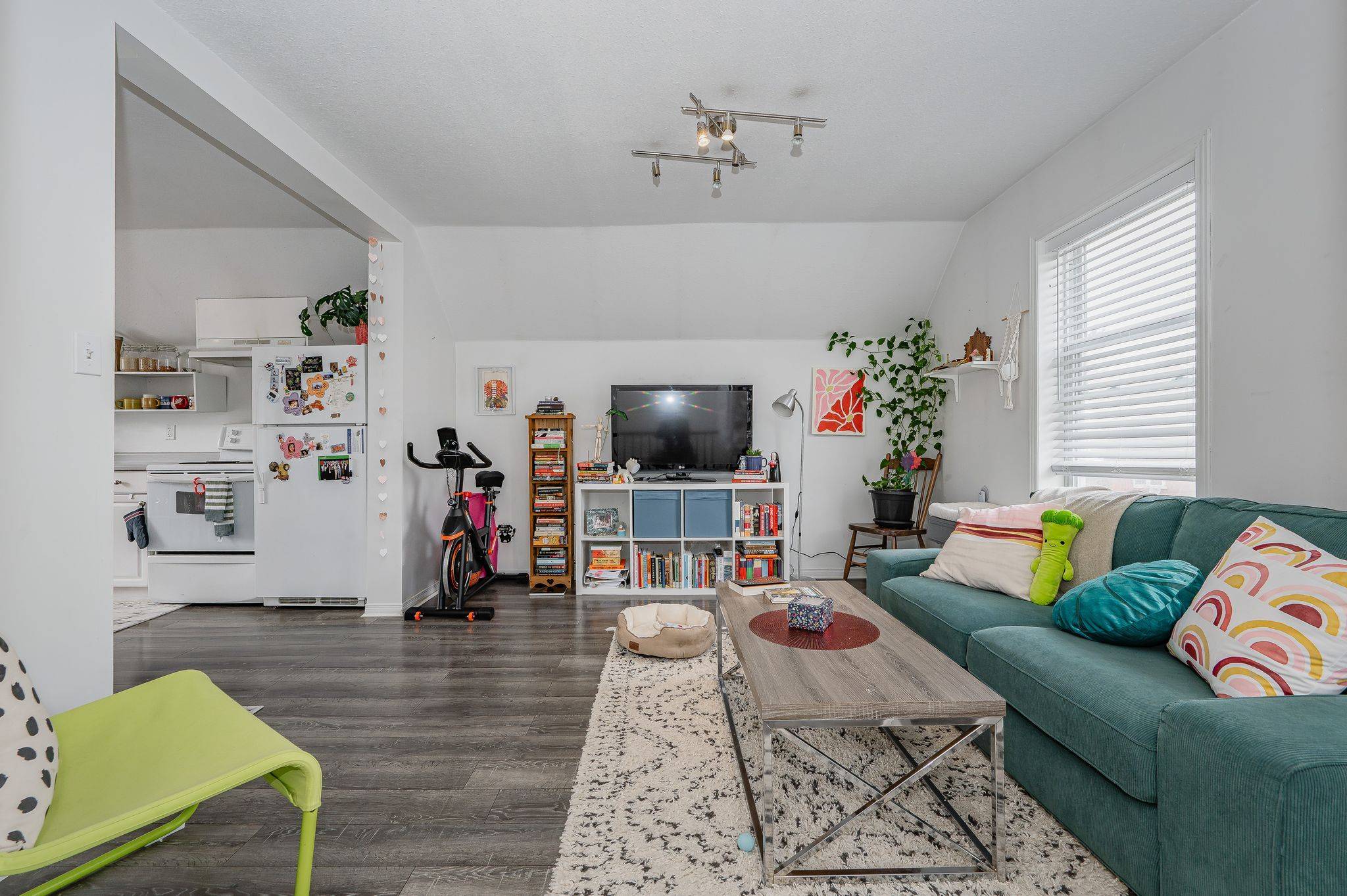 Kitchener, ON N2H 1E1,155 Weber ST E