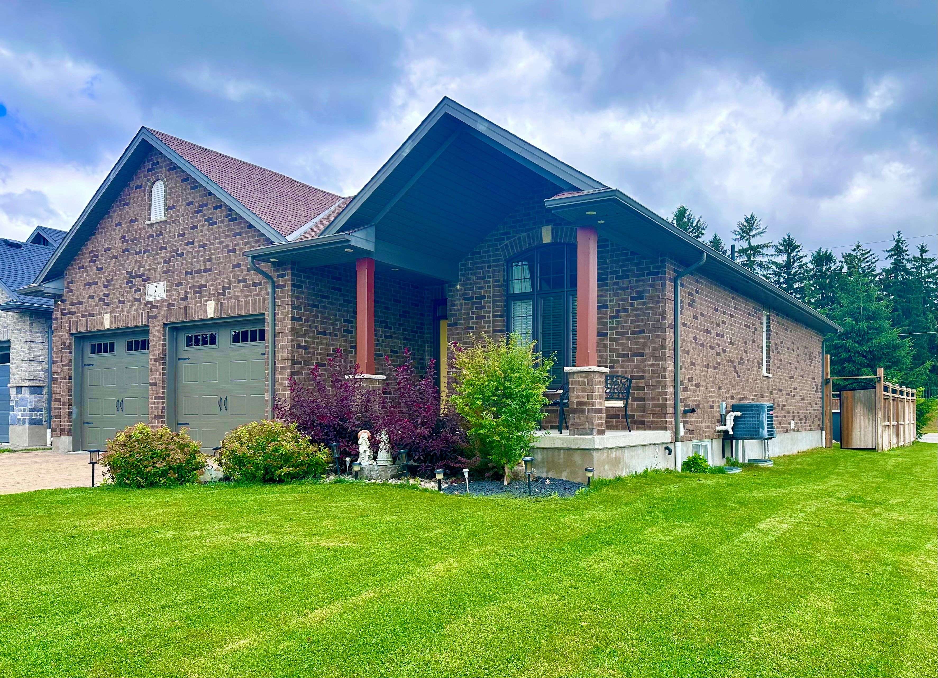 Strathroy-caradoc, ON N7G 0E1,1 Drake CT