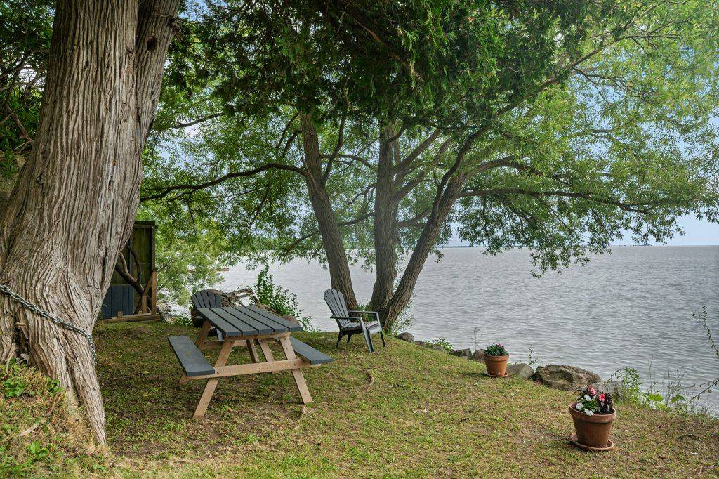 Loyalist, ON K7N 1A1,4427 Bath RD #30