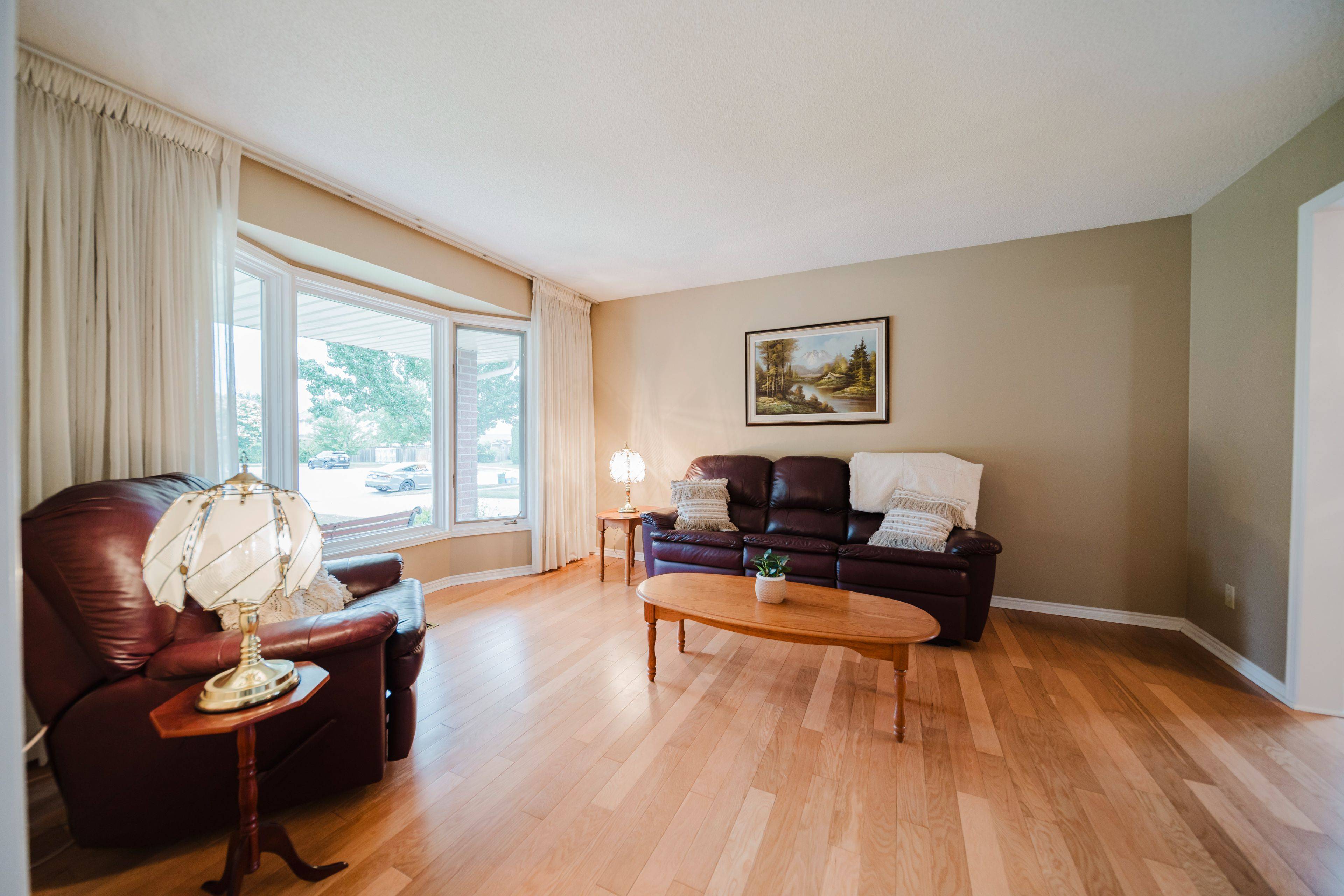 Kitchener, ON N2B 3T1,5 Westchester DR