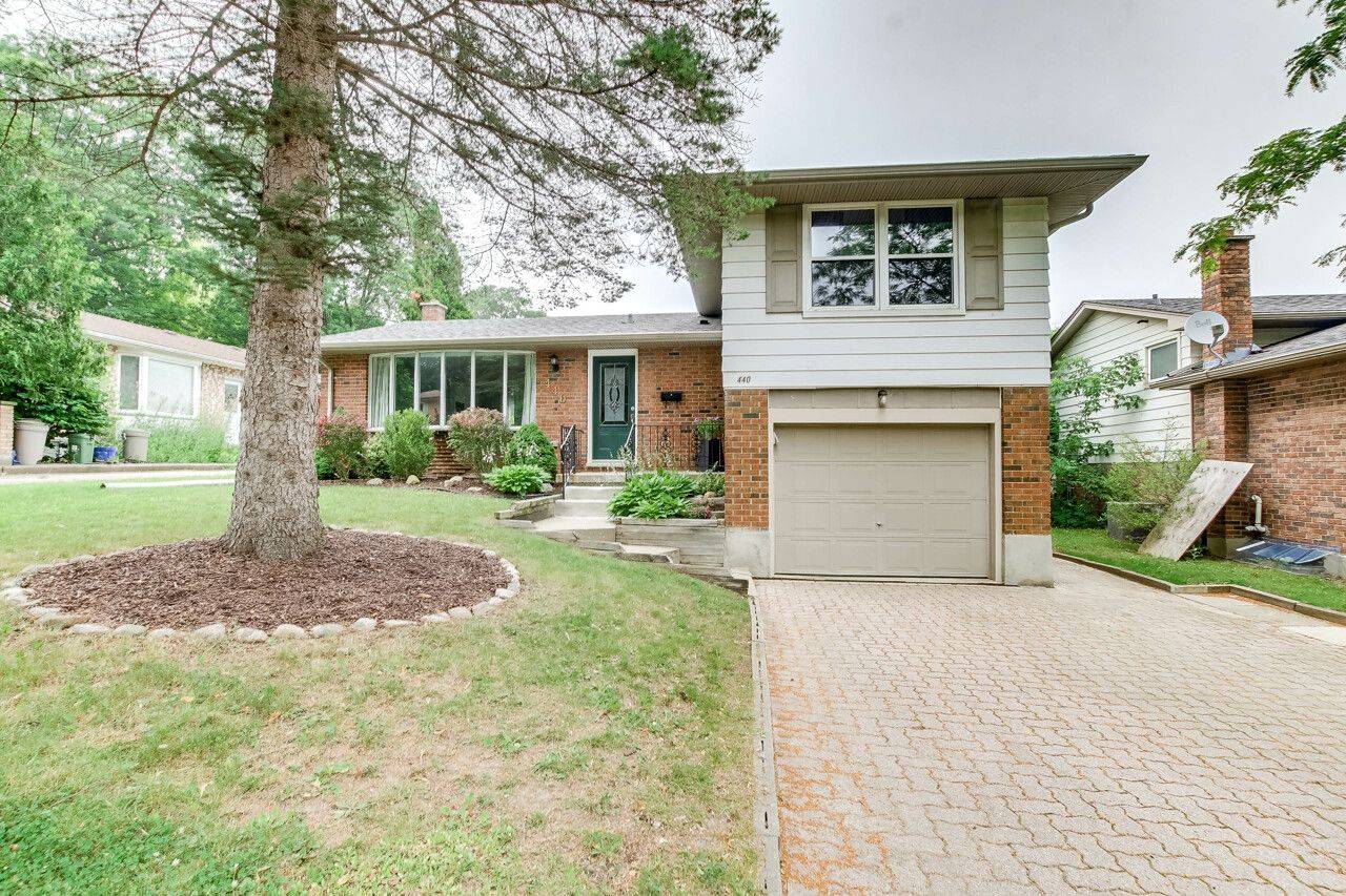 440 Castlegrove BLVD, London North, ON N6G 1K8