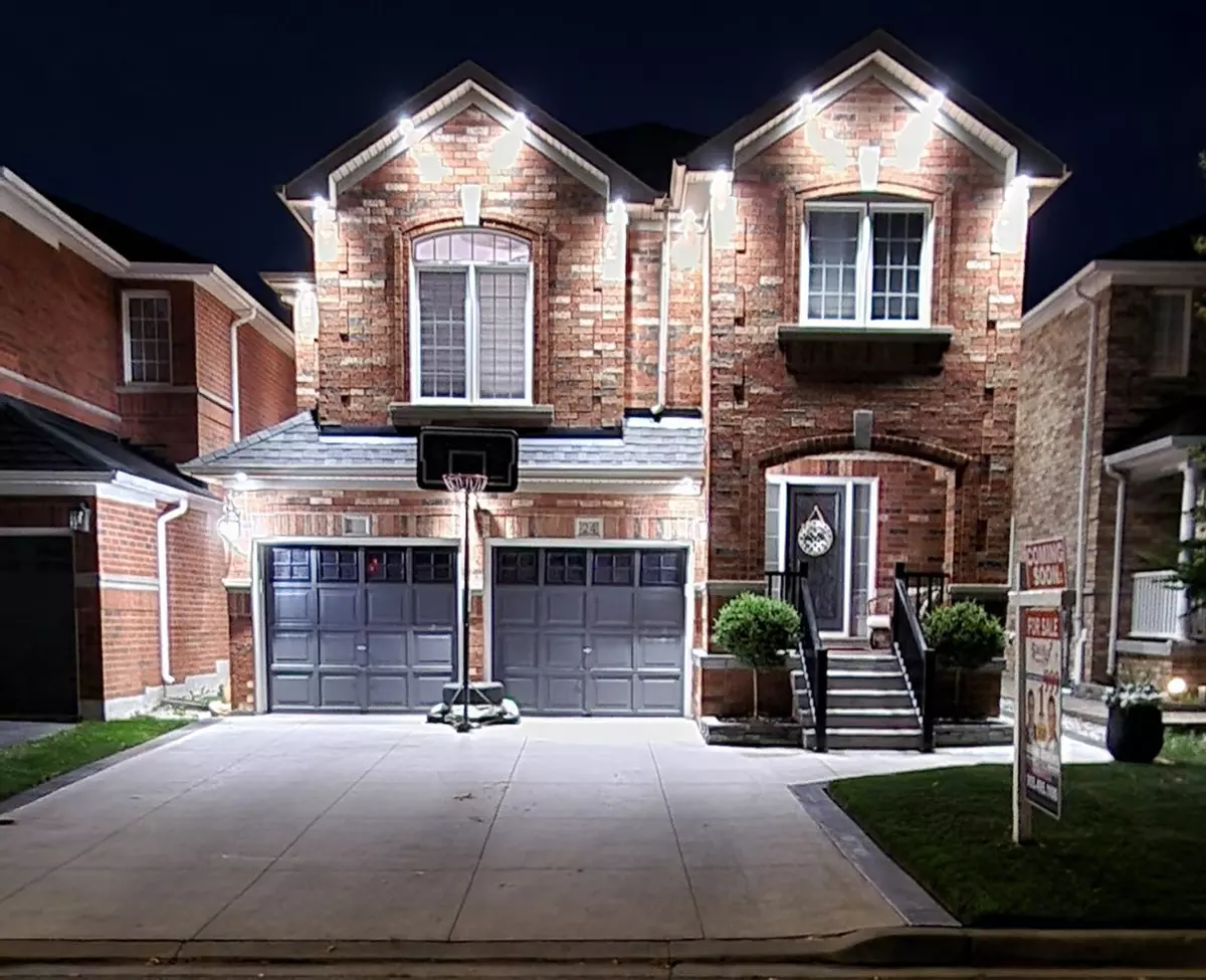 Brampton, ON L7A 3P4,24 Silver Egret RD