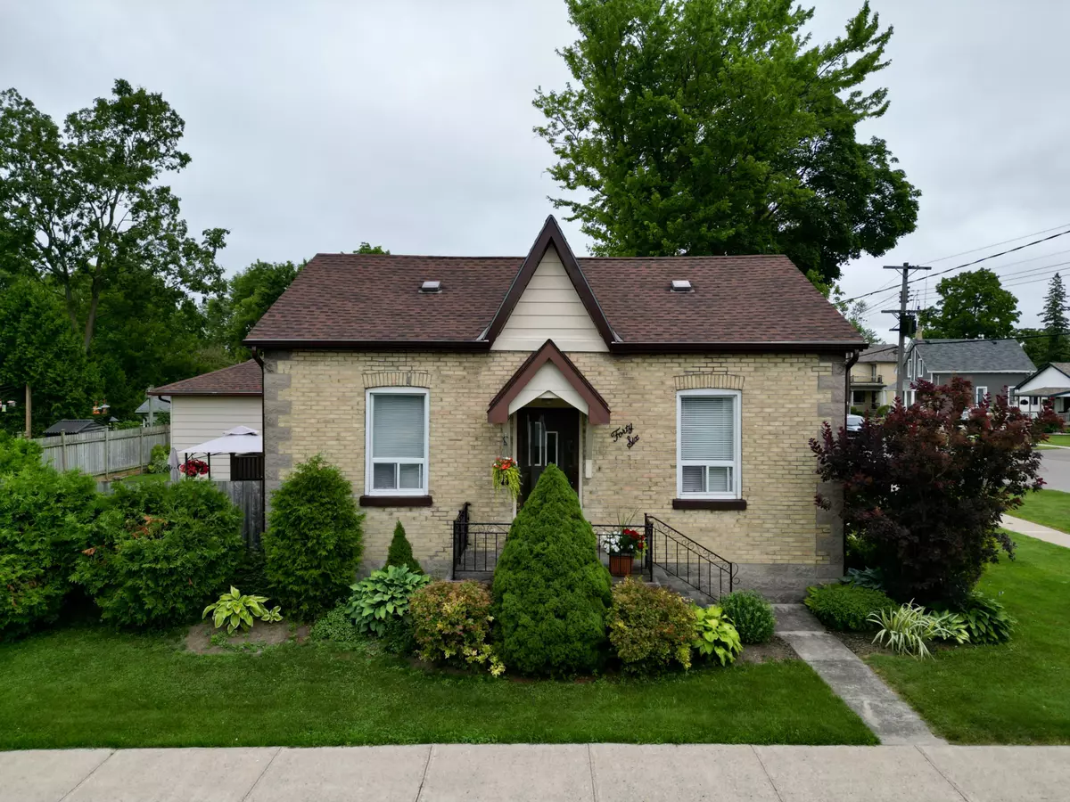 South Huron, ON N0M 1S2,46 Gidley ST W