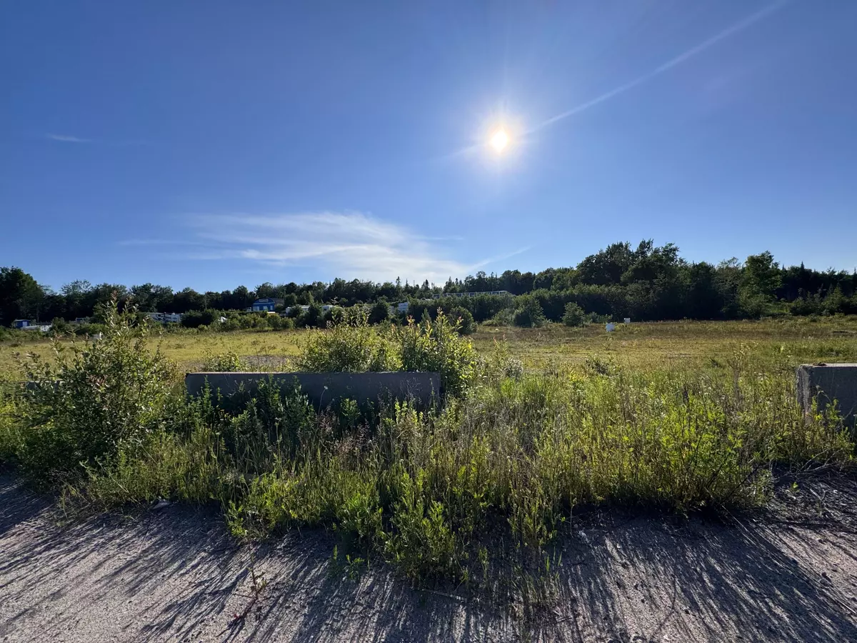 North Bay, ON P1B 8G3,3001 Highway 11 N/A N