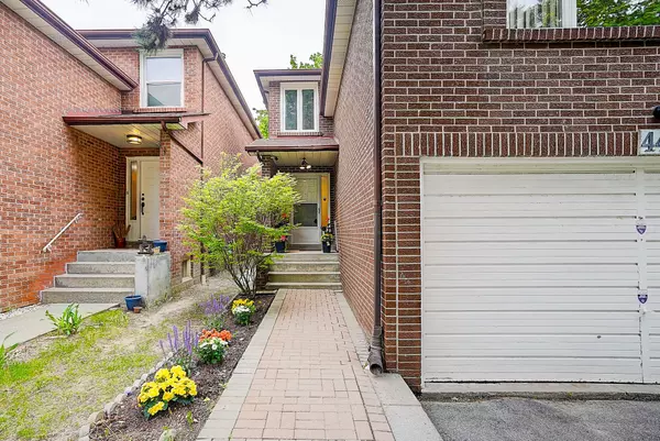 Toronto C06, ON M3H 3S2,4458 Bathurst ST