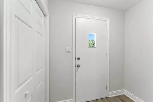 Oshawa, ON L1J 1L7,325 Banff AVE