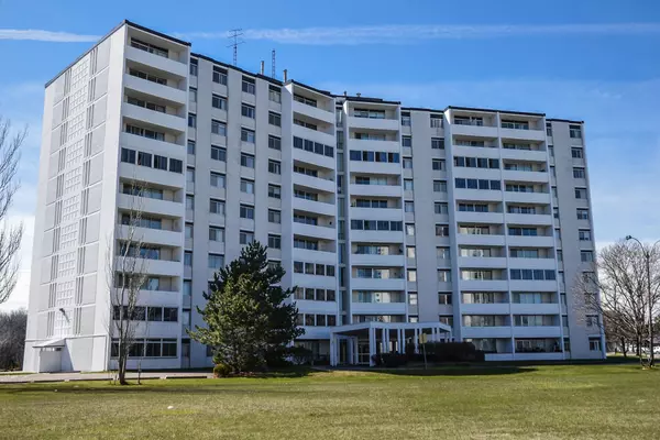35 Towering Heights BLVD #1107, St. Catharines, ON L2T 3G8