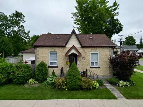 46 Gidley ST W, South Huron, ON N0M 1S2