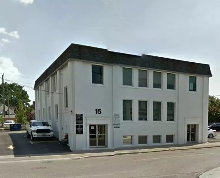 15 ST CATHARINE ST #302, St. Thomas, ON N5P 2V7