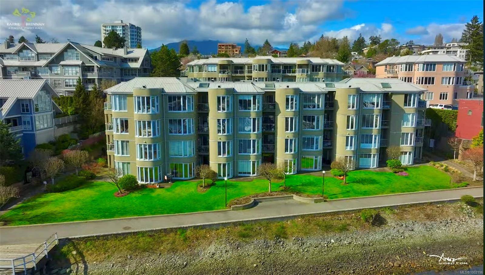 Nanaimo, BC V9S 5T5,566 Stewart Ave #201