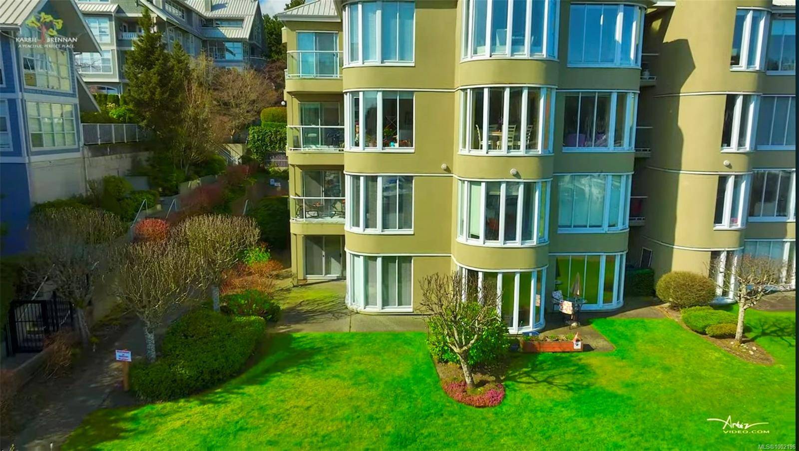 Nanaimo, BC V9S 5T5,566 Stewart Ave #201