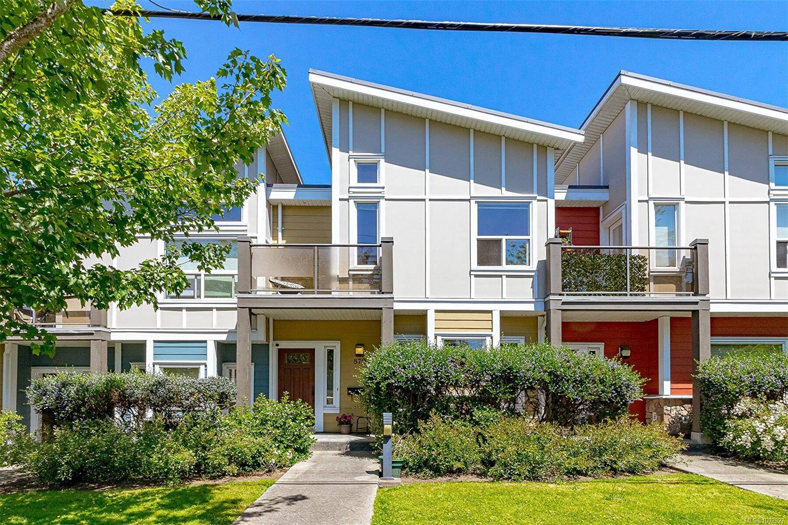 870 Brock Ave, Langford, BC V9B 3C6