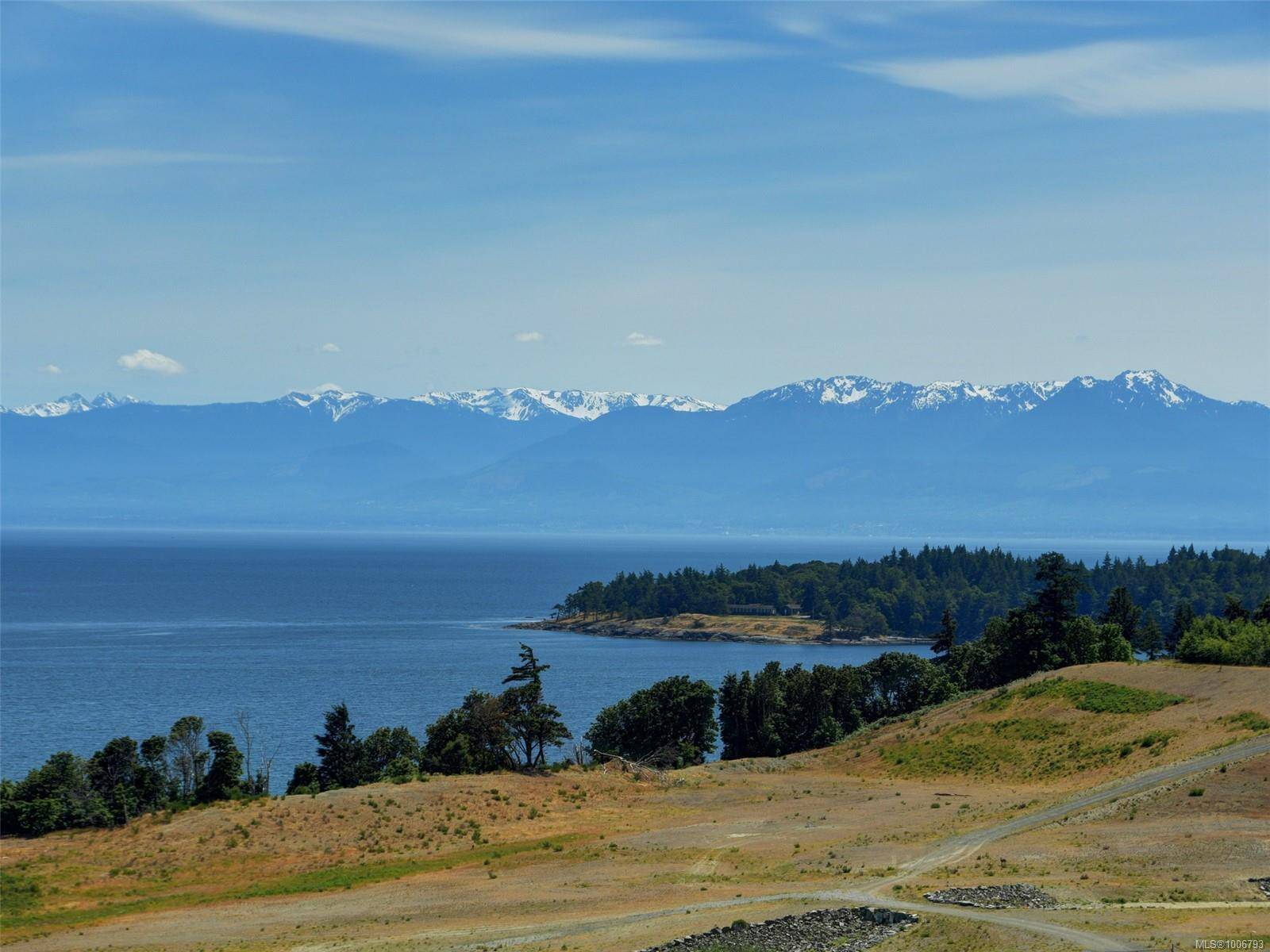 Colwood, BC V9C 0V3,3564-A Ryder Hesjedal Way #409