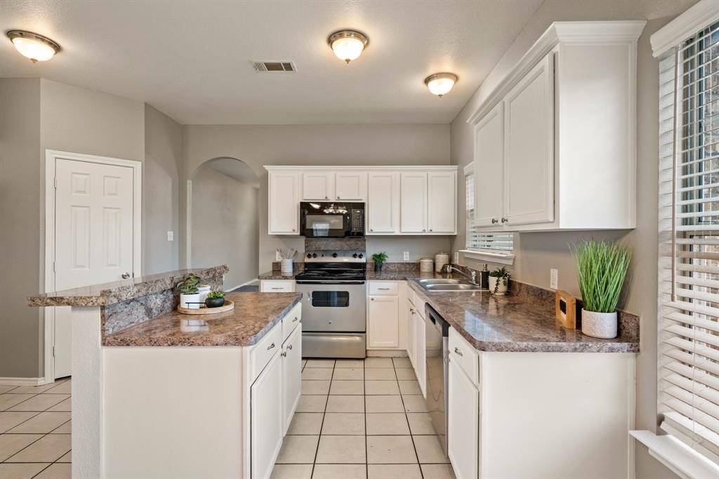3001 Bourine Street, Fort Worth, TX 76107