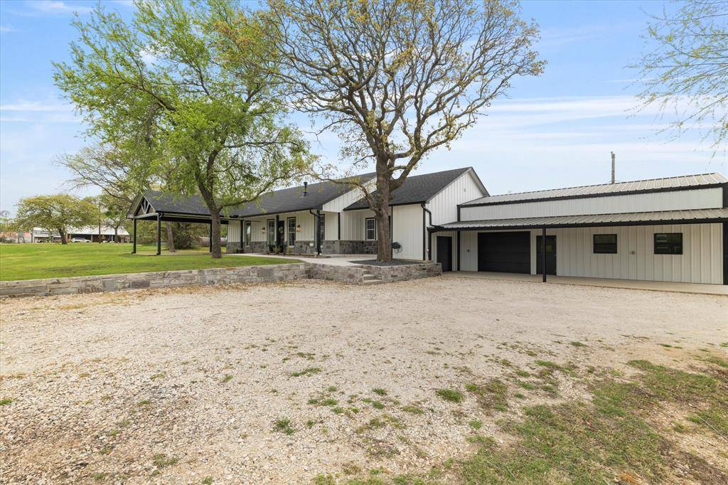 Aubrey, TX 76227,5480 New Hope Road