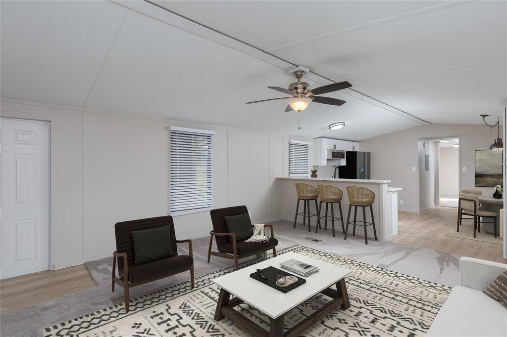 Azle, TX 76020,6017 Hidden Circle