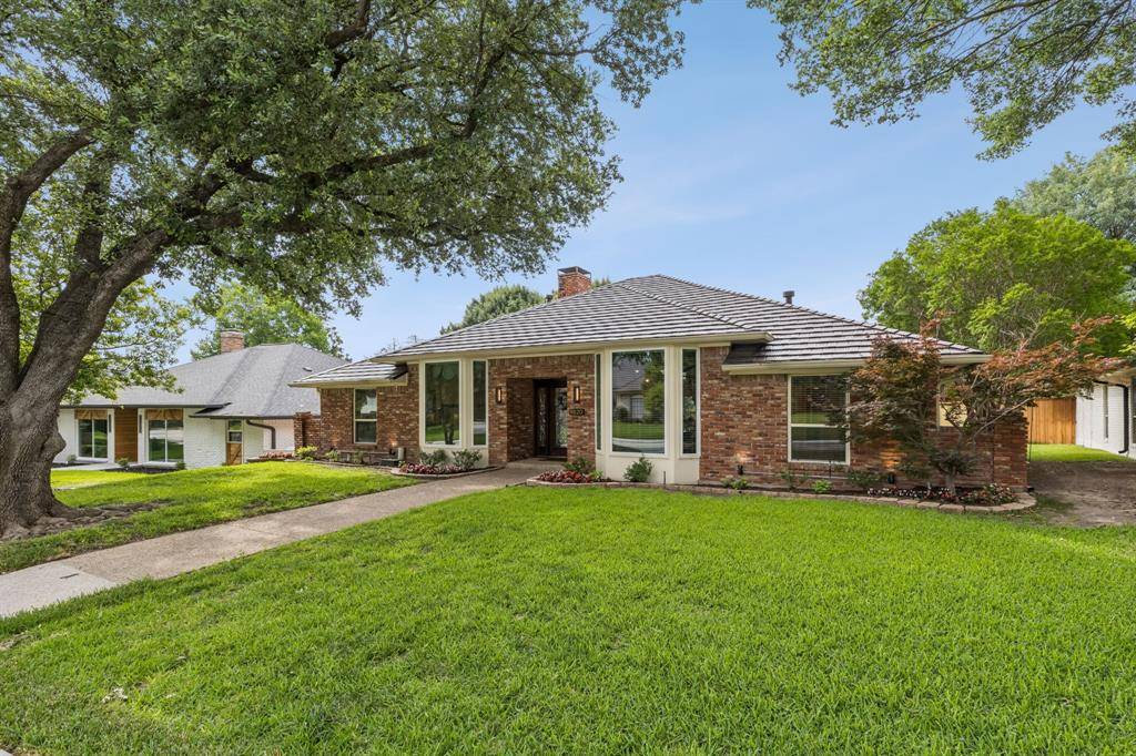 Dallas, TX 75243,9620 Vista Oaks Drive