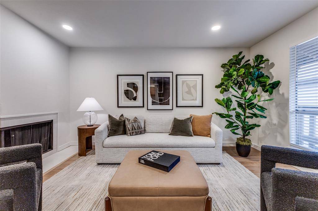 Dallas, TX 75205,4239 Mckinney Avenue #202