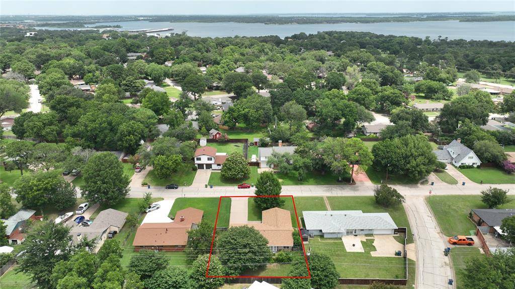 Lewisville, TX 75057,212 Hedgerow Lane
