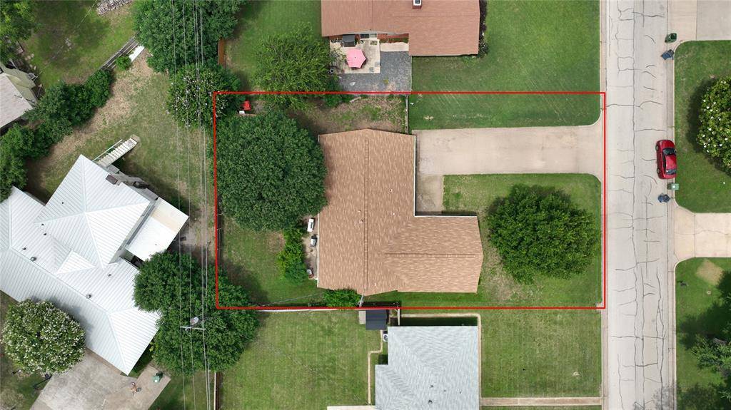 Lewisville, TX 75057,212 Hedgerow Lane