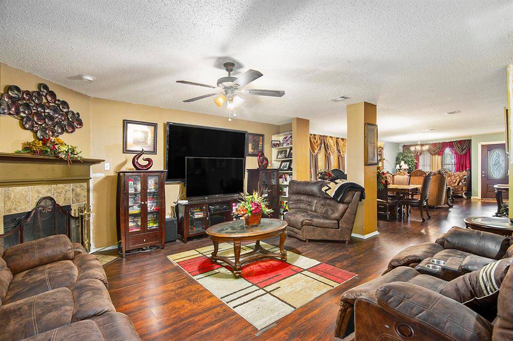 Venus, TX 76084,127 Independence Avenue