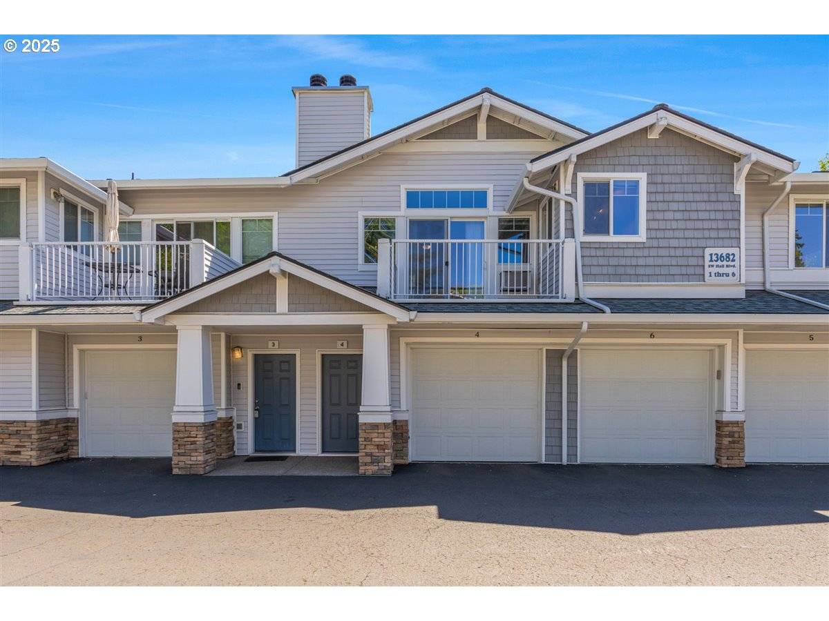 13682 SW HALL BLVD #4, Tigard, OR 97223