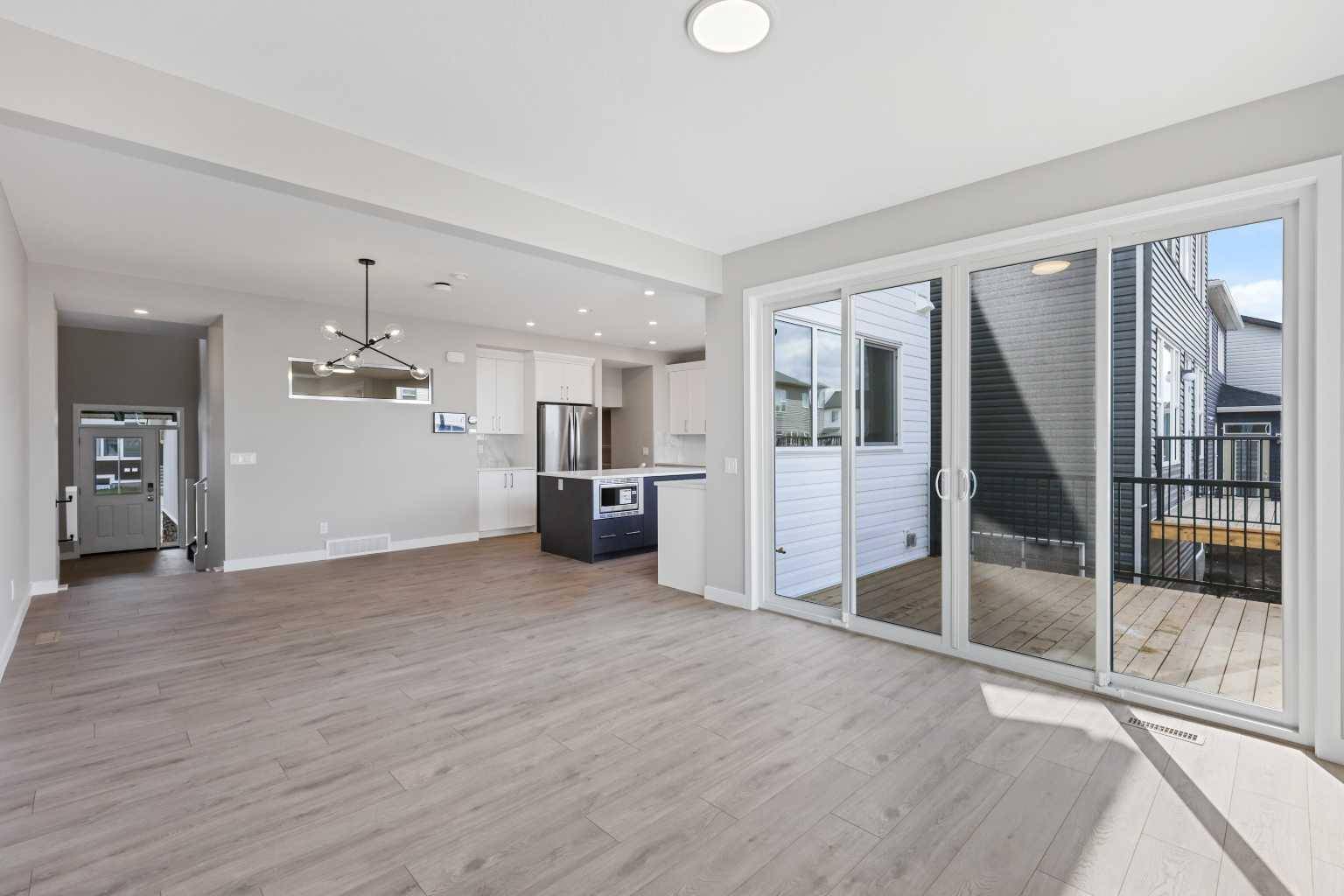 Calgary, AB T3M 3V6,123 Setonstone GDNS Southeast