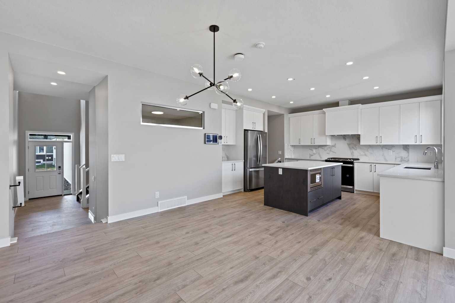 Calgary, AB T3M 3V6,123 Setonstone GDNS Southeast