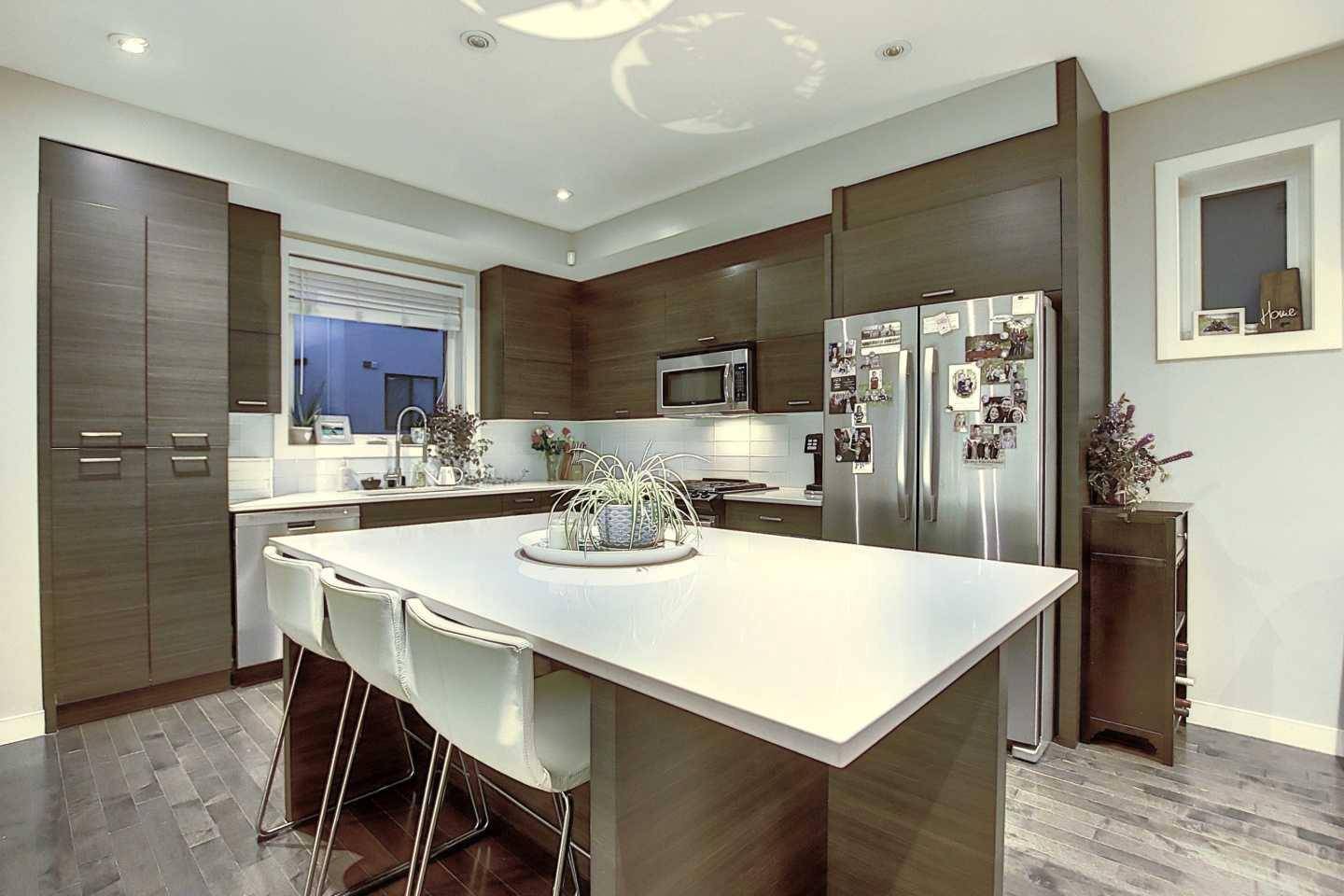 1712 35 AVE SW, Calgary, AB T2T 2C9