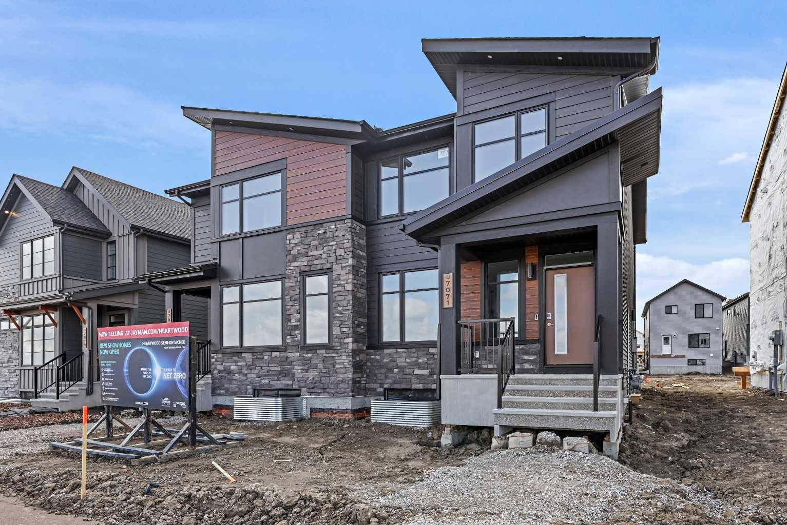 7071 Rangeview AVE Southeast, Calgary, AB T3S 0R1