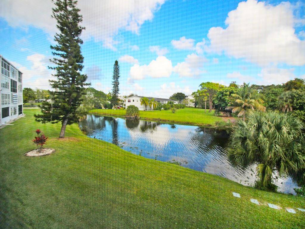 4010 Newport G #4010, Deerfield Beach, FL 33442