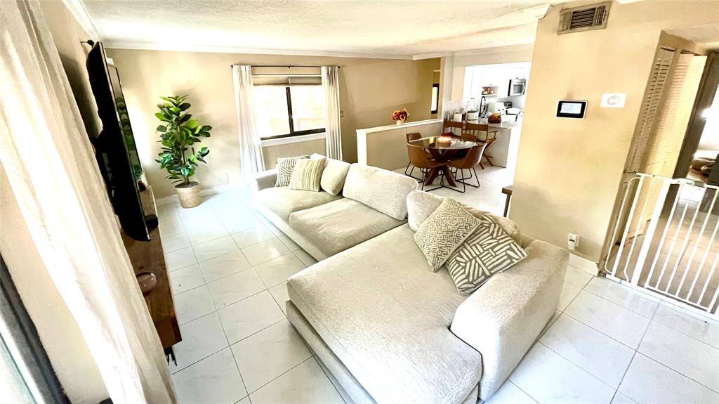 Plantation, FL 33324,134 Wimbledon Lake Dr #.